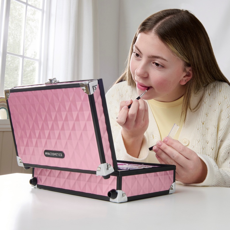 MYA Make-Up Case Pink and Black 5 MYA Make-Up Case Pink and Black