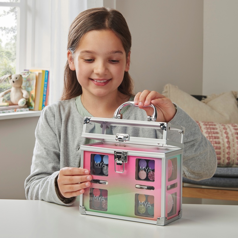 MYA Transparent Make-Up Case