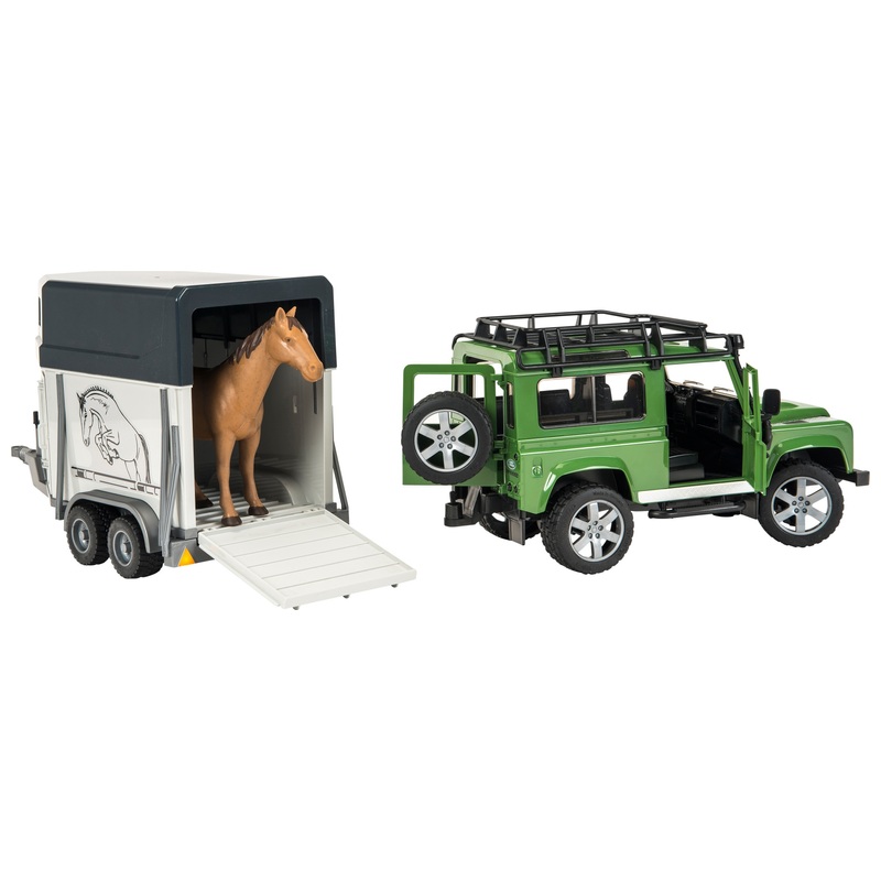 Bruder 1:16 Land Rover Defender with Horse Trailer