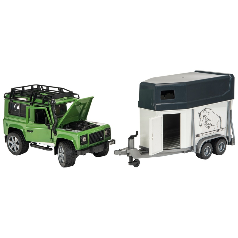 Bruder 1:16 Land Rover Defender with Horse Trailer 5 Bruder 1:16 Land Rover Defender with Horse Trailer