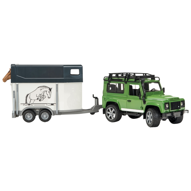 Bruder 1:16 Land Rover Defender with Horse Trailer 8 Bruder 1:16 Land Rover Defender with Horse Trailer