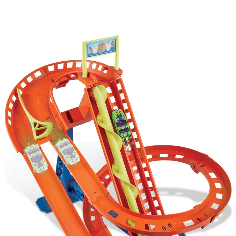 Hot Wheels City Roller Coaster Rally Playset with 5 Die-Cast Cars 5 Hot Wheels City Roller Coaster Rally Playset with 5 Die-Cast Cars