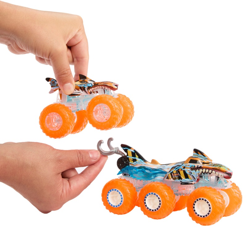 Hot Wheels Monster Trucks Power Smashers 1:64 Big Rig and Truck Multipack 5 Hot Wheels Monster Trucks Power Smashers 1:64 Big Rig and Truck Multipack