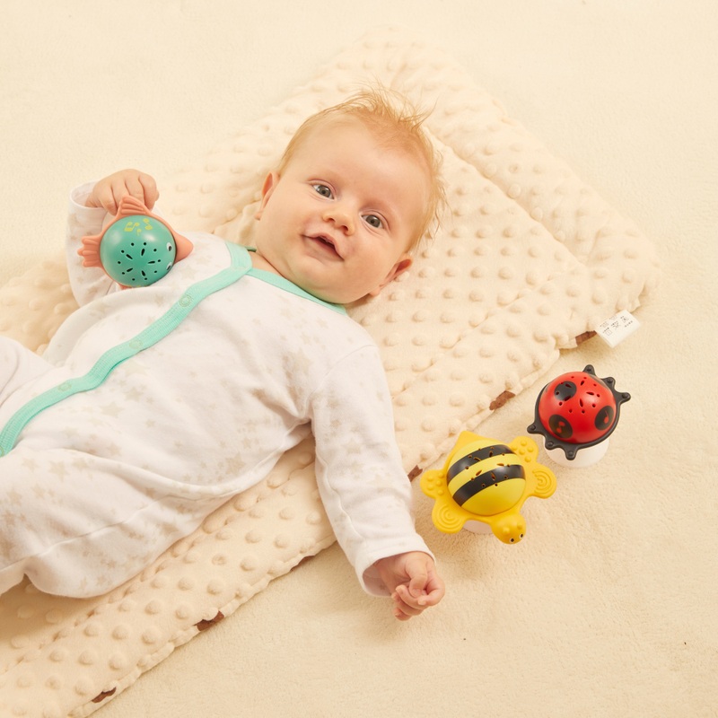 Squirrel Play Wooden Stay-Put Rattle Set