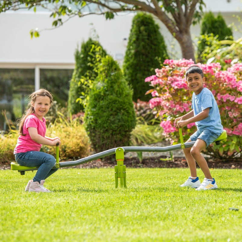 Spinning Seesaw with 360 rotation
