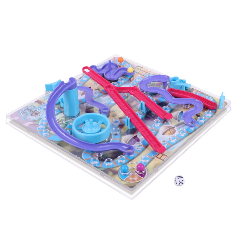3D Snakes & Ladders Game
