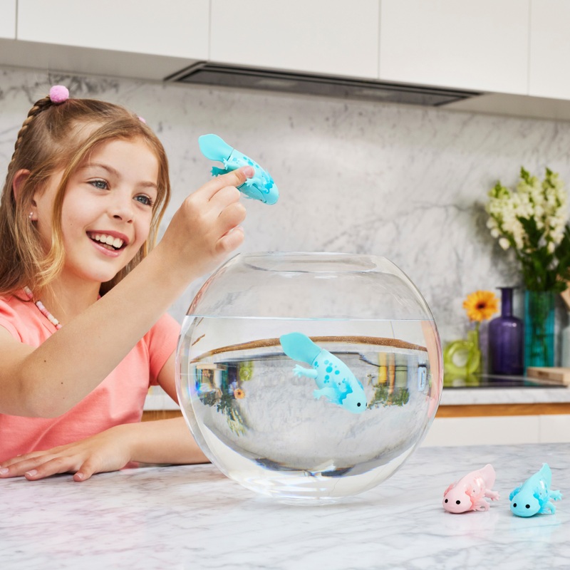 Pets Alive by ZURU Interactive Swimming Axolotls Assortment 2 Pets Alive by ZURU Interactive Swimming Axolotls Assortment
