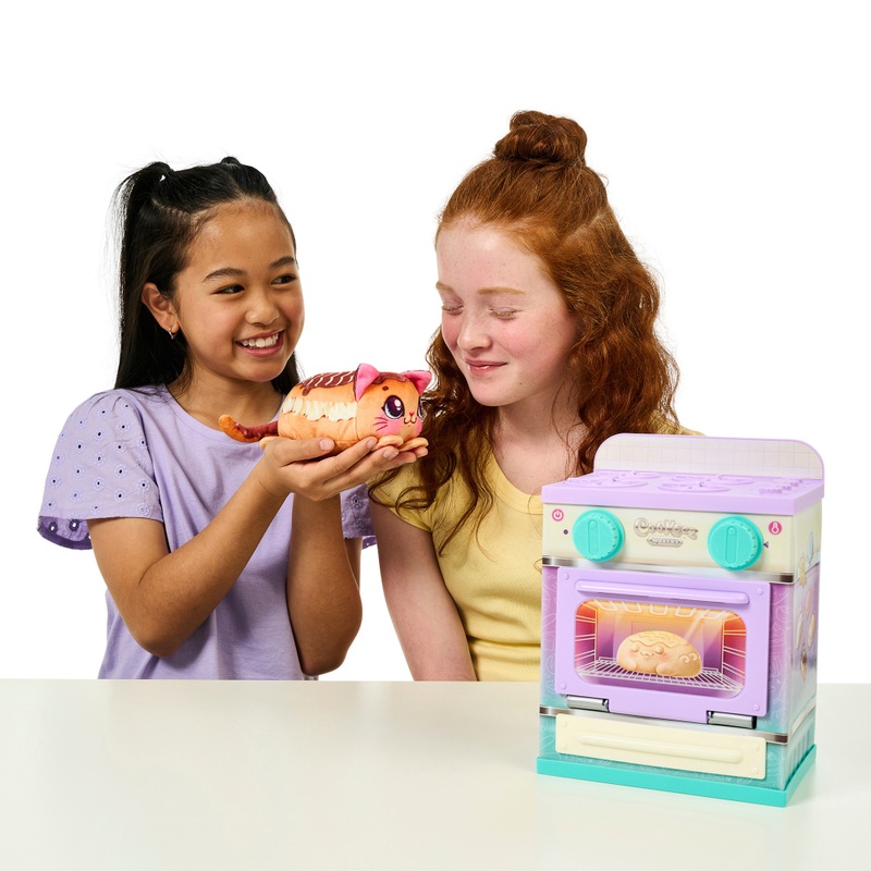 Cookeez Makery Oven Playset - Lil' Bakez Assortment 4 Cookeez Makery Oven Playset - Lil' Bakez Assortment