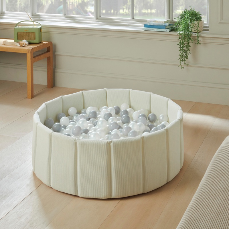 Play Factory Foam Ball Pit with 150 Balls Ivory