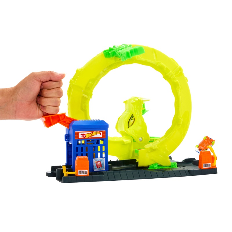 Hot Wheels City Snake Spiral Attack Playset 5 Hot Wheels City Snake Spiral Attack Playset