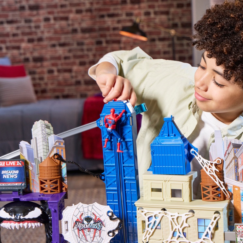 Marvel Spider-Man VenomVersus Web Slinging City Playset 5 Marvel Spider-Man VenomVersus Web Slinging City Playset