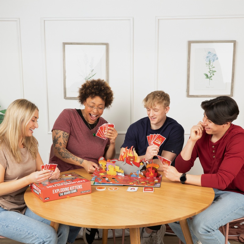 Exploding Kittens the Board Game