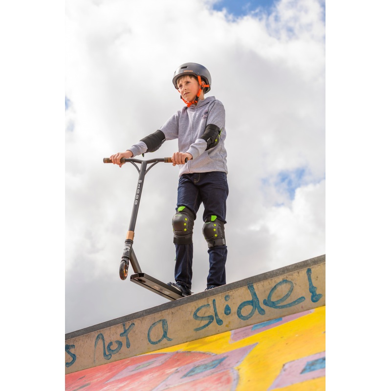 Blindside 1000 Stunt Scooter 8 Blindside 1000 Stunt Scooter
