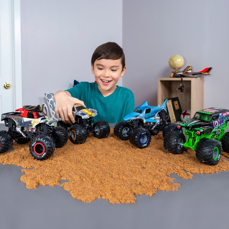 Monster Jam 1:24 Die-Cast Monster Truck Meglodon 2 Monster Jam 1:24 Die-Cast Monster Truck Meglodon