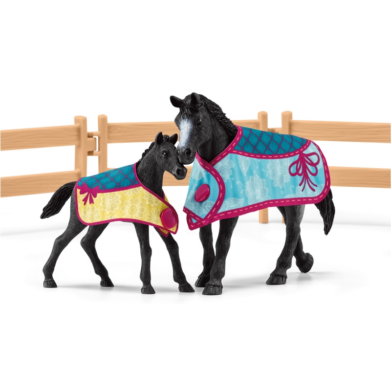 schleich Horse Club 42611 Horse Box with Mare and Foal