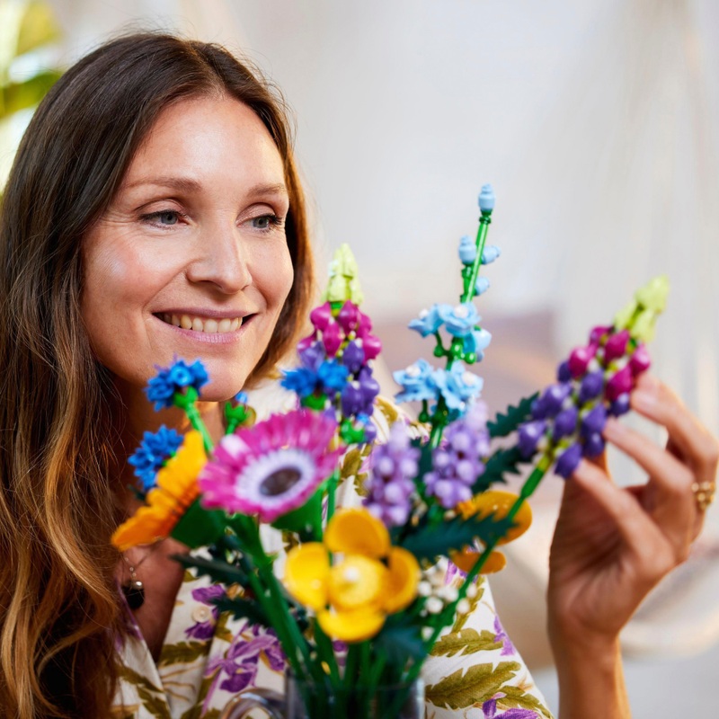 LEGO Botanical Collection 10313 Wildflower Bouquet Set