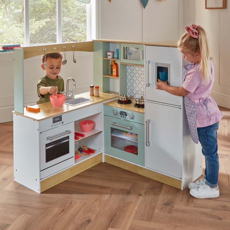 Kitchen Corner Luxury Wooden Play Kitchen with 10 Accessories
