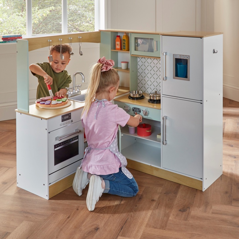 Kitchen Corner Luxury Wooden Play Kitchen with 10 Accessories 2 Kitchen Corner Luxury Wooden Play Kitchen with 10 Accessories