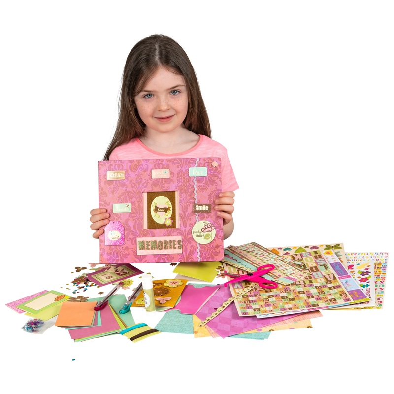 Scrapbook and Card Making 2400 Piece Kit