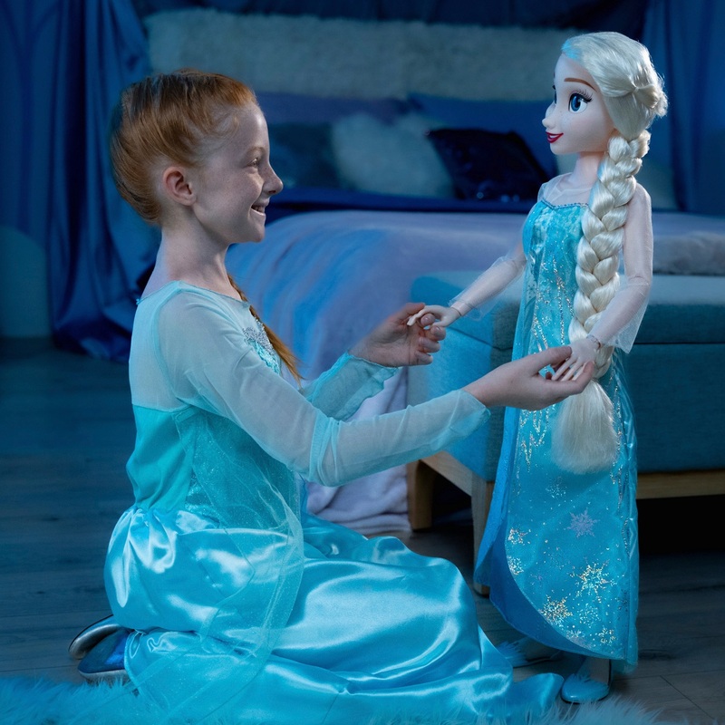 Disney Frozen Doll Playdate Elsa 81cm 5 Disney Frozen Doll Playdate Elsa 81cm