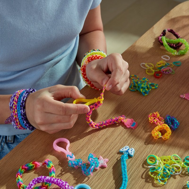 Mega Loom Band Jewellery Making Kit 8000+ Pieces 7 Mega Loom Band Jewellery Making Kit 8000+ Pieces
