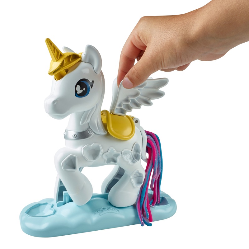 Play-Doh Playset Magical Stylin' Unicorn with 5 Play-Doh Tubs