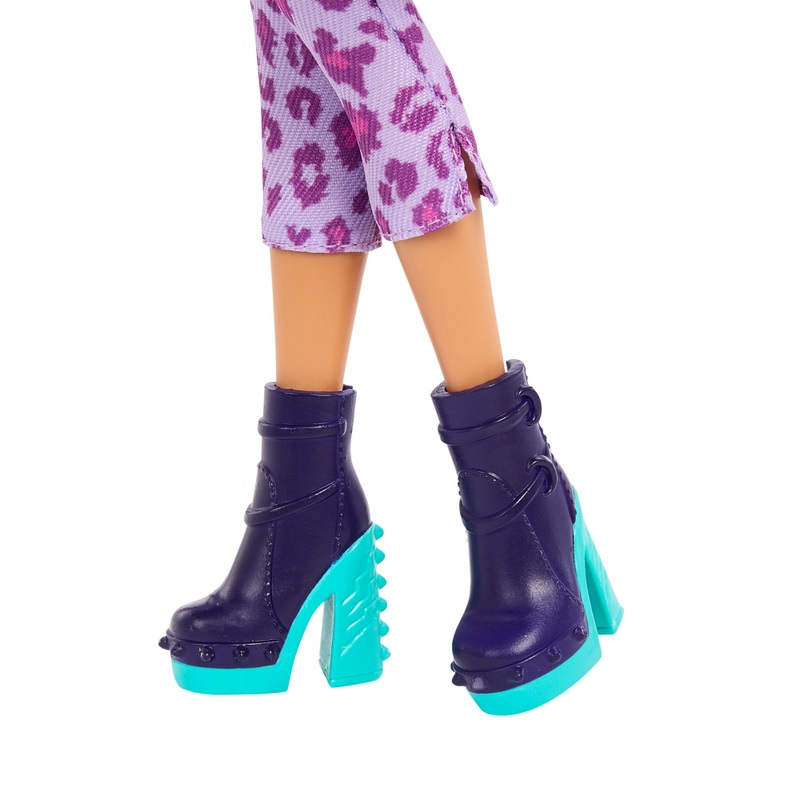 Monster High Doll Clawdeen Wolf with Pet 5 Monster High Doll Clawdeen Wolf with Pet