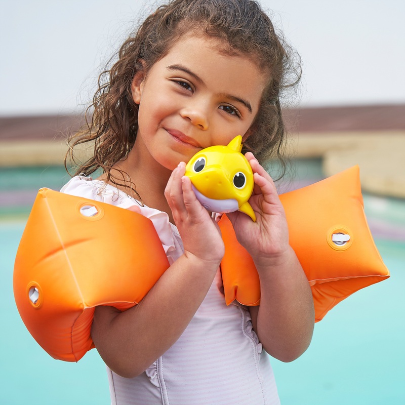 Baby Shark Sing & Swim Bath Toy Baby 2 Baby Shark Sing & Swim Bath Toy Baby