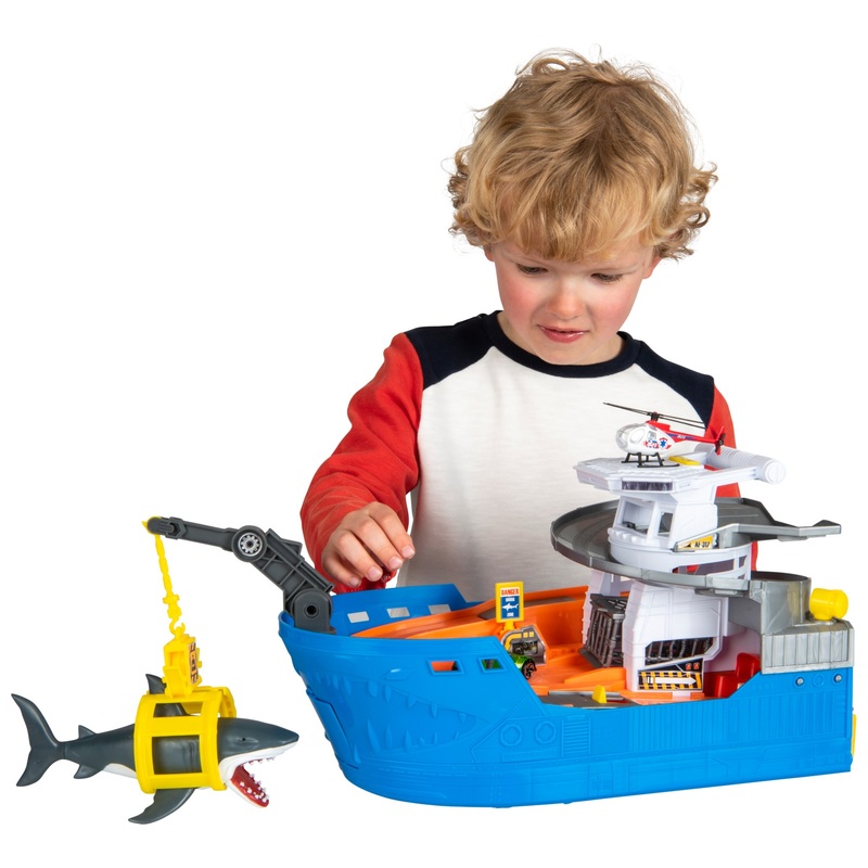 Dickie Toys Playset Shark Attack Boat with Lights and Sounds