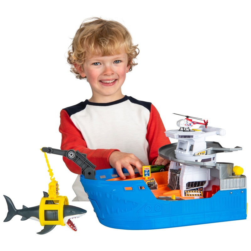 Dickie Toys Playset Shark Attack Boat with Lights and Sounds