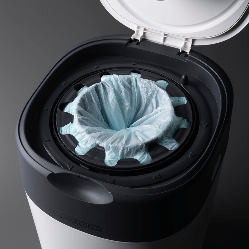 Tommee Tippee Twist & Click Advanced Nappy Bin Refill Cassettes 3 Pack 4 Tommee Tippee Twist & Click Advanced Nappy Bin Refill Cassettes 3 Pack