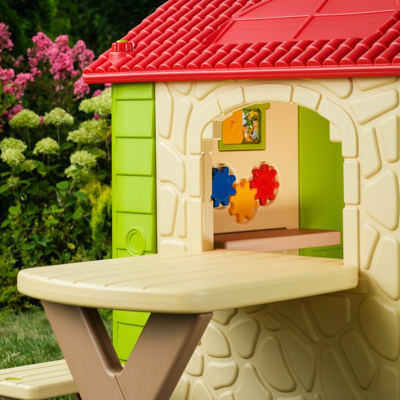 Deluxe Play House with Table and Chairs