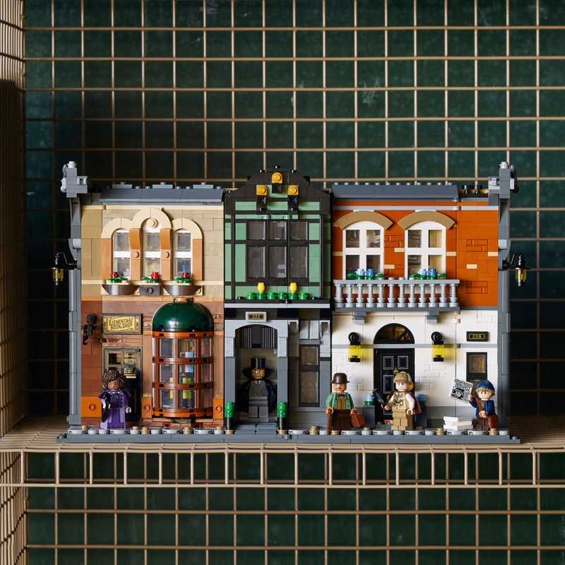 LEGO Icons 10351 Sherlock Holmes: Book Nook Set for Adults 5 LEGO Icons 10351 Sherlock Holmes: Book Nook Set for Adults